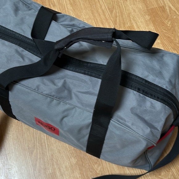 Hugo Boss Weekender/ Traveler/ duffel Sports Bag - Picture 1 of 7